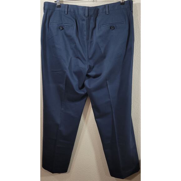 Kirkland Navy Blue Flat Front Dress Pants Size 40 Lightweight Straight Leg Soft - Picture 3 of 8